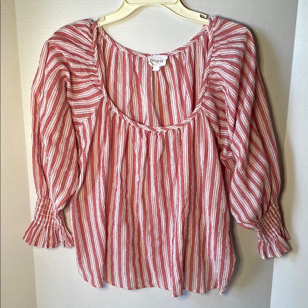 Felicite  Designer Women's Size 3  ( L XL ) Flowy Top  Cropped